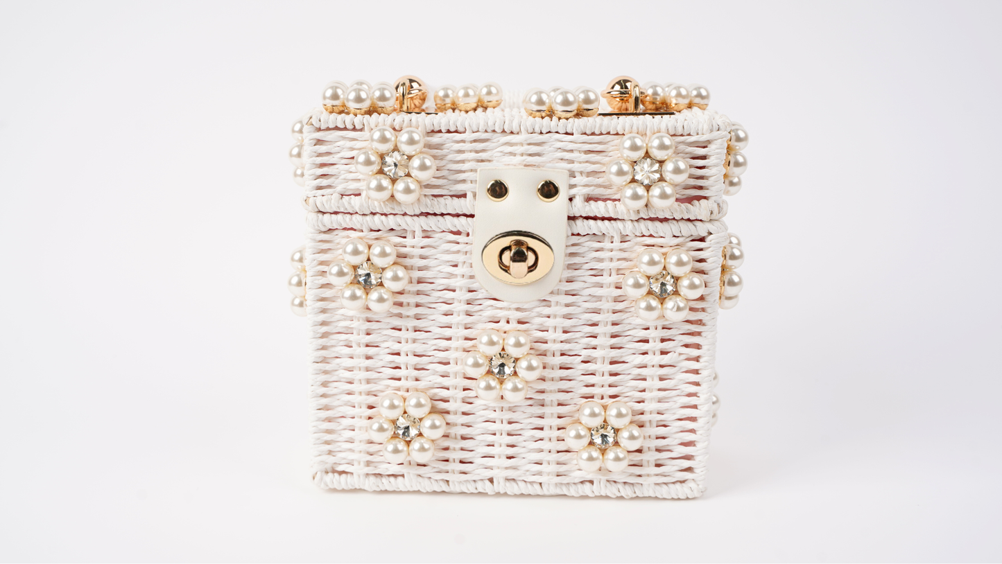 Wicker Bucket Daisy Flower Purse: White + Pearl Daisy / Large