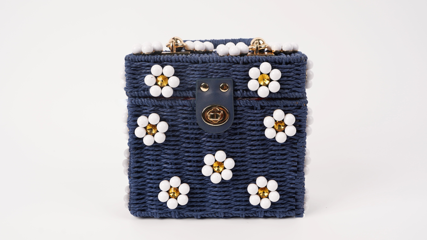 Wicker Bucket Daisy Flower Purse: Cream + Pearl Daisy / Large