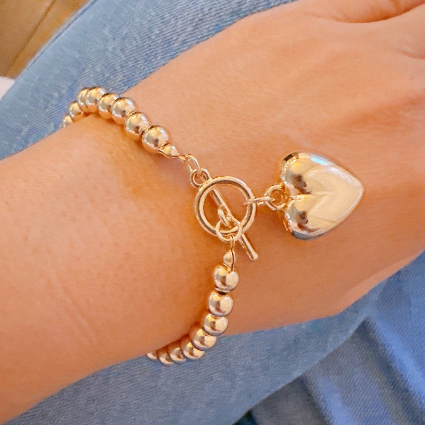 Ball Beads Dangle Heart Toggle Bracelet: Gold