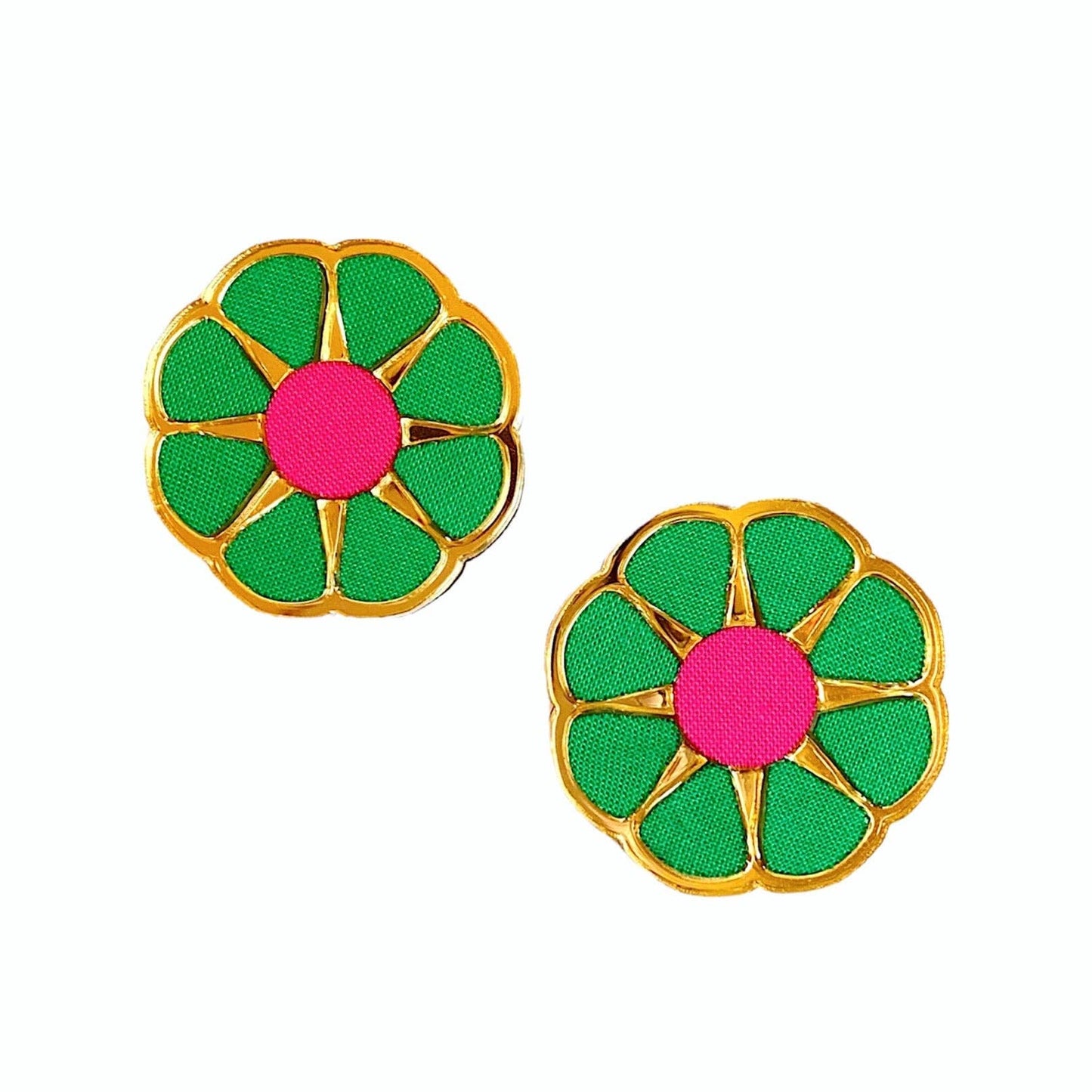*Wholesale Kelly Green Flower Statement Studs