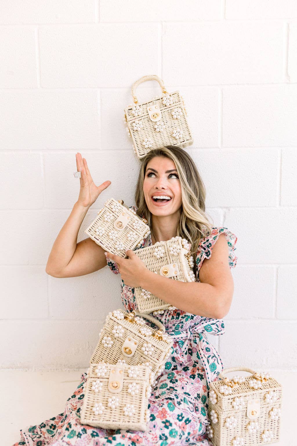 Wicker Bucket Daisy Flower Purse: Cream + Pearl Daisy / Large