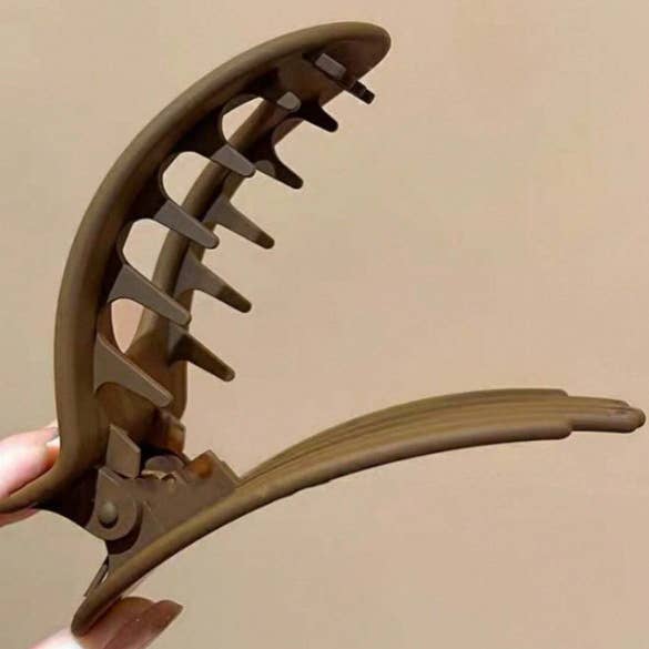 Jumbo Lay Flat Oval Hair Claw: LT PINK