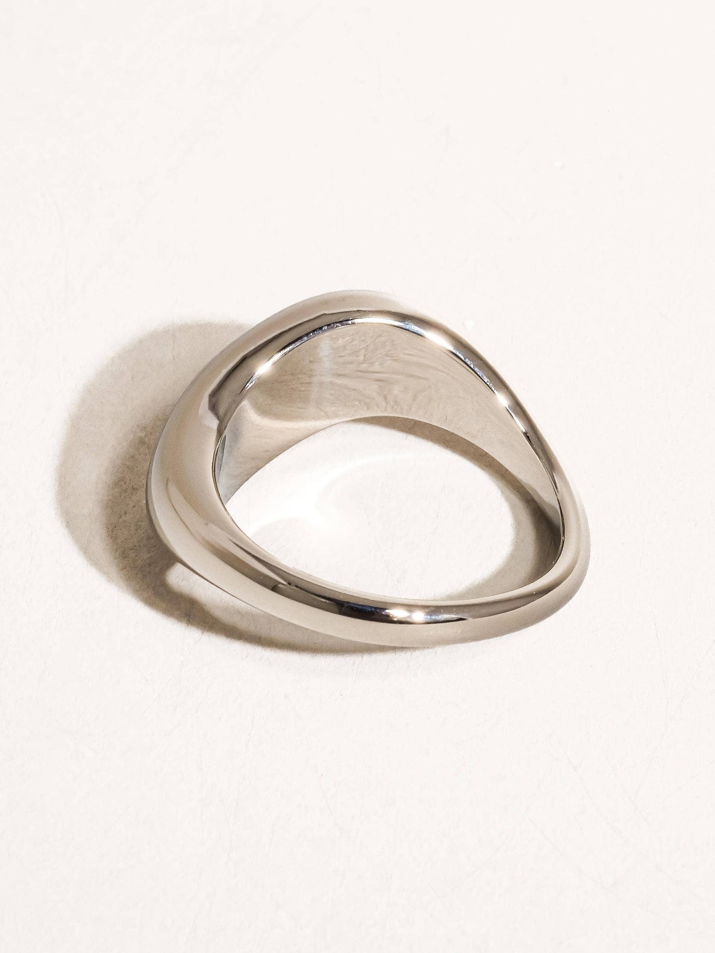 Erin Classic Wavy Band Ring- Silver