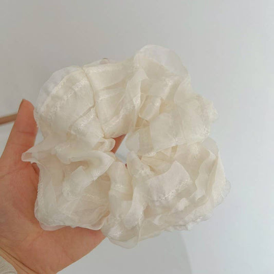 Cottage Cream Scrunchie