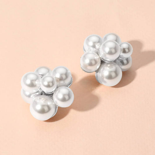 Elegant Cluster Pearl Stud Earring