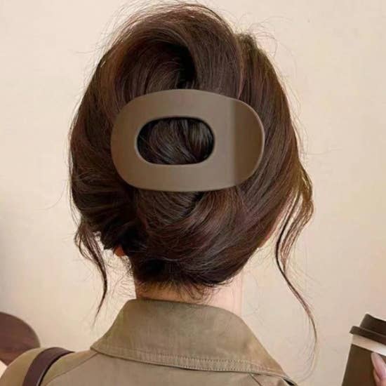 Jumbo Lay Flat Oval Hair Claw Clips: AIRY BLUE