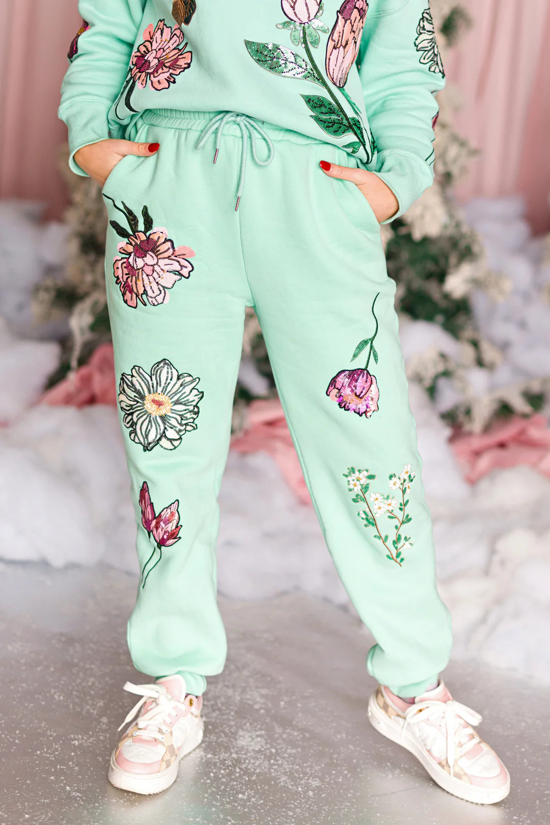 BC- Snowdrop Botanical Sweatpants in Mint