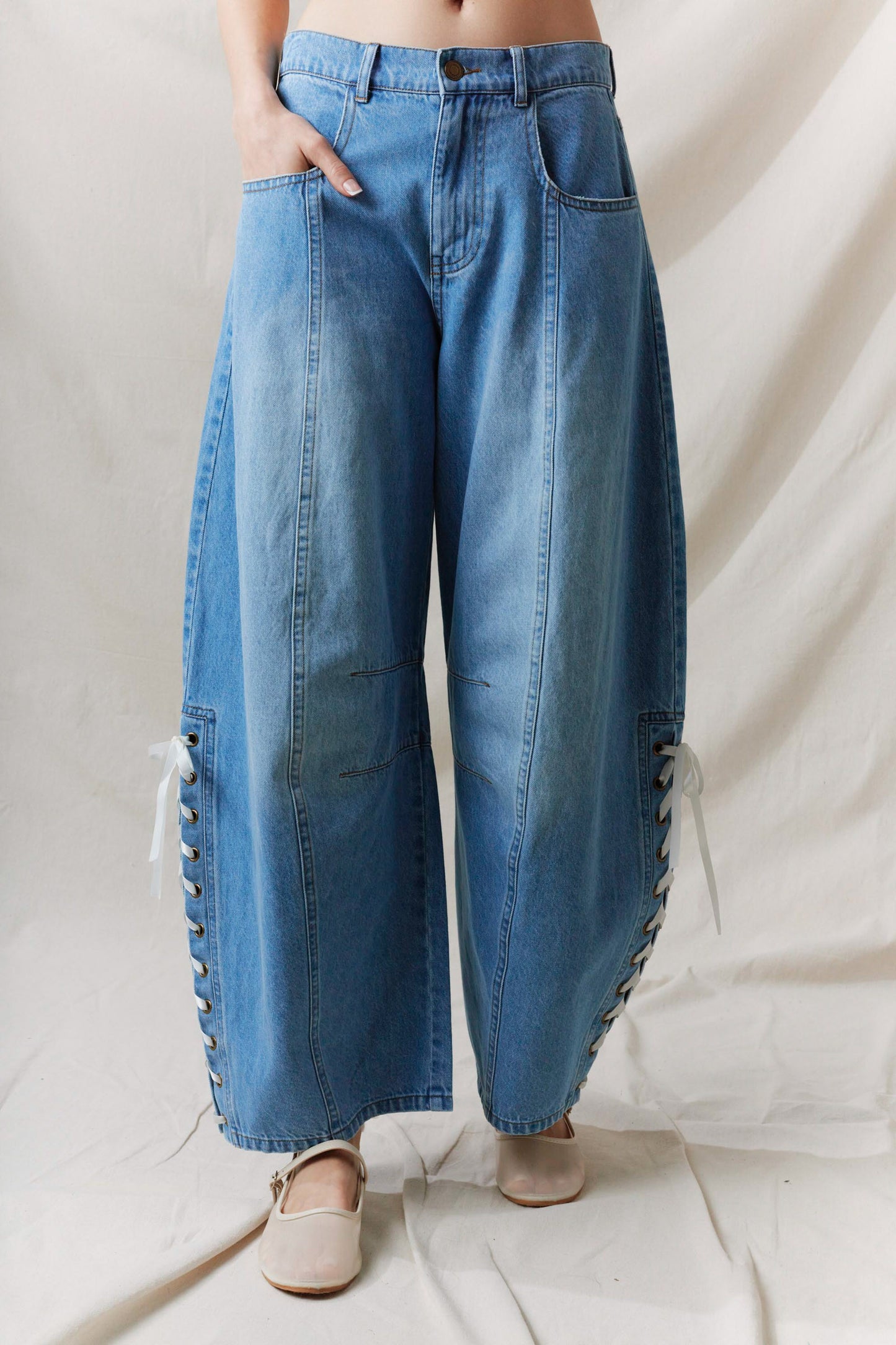 Lacey Barrel Jeans