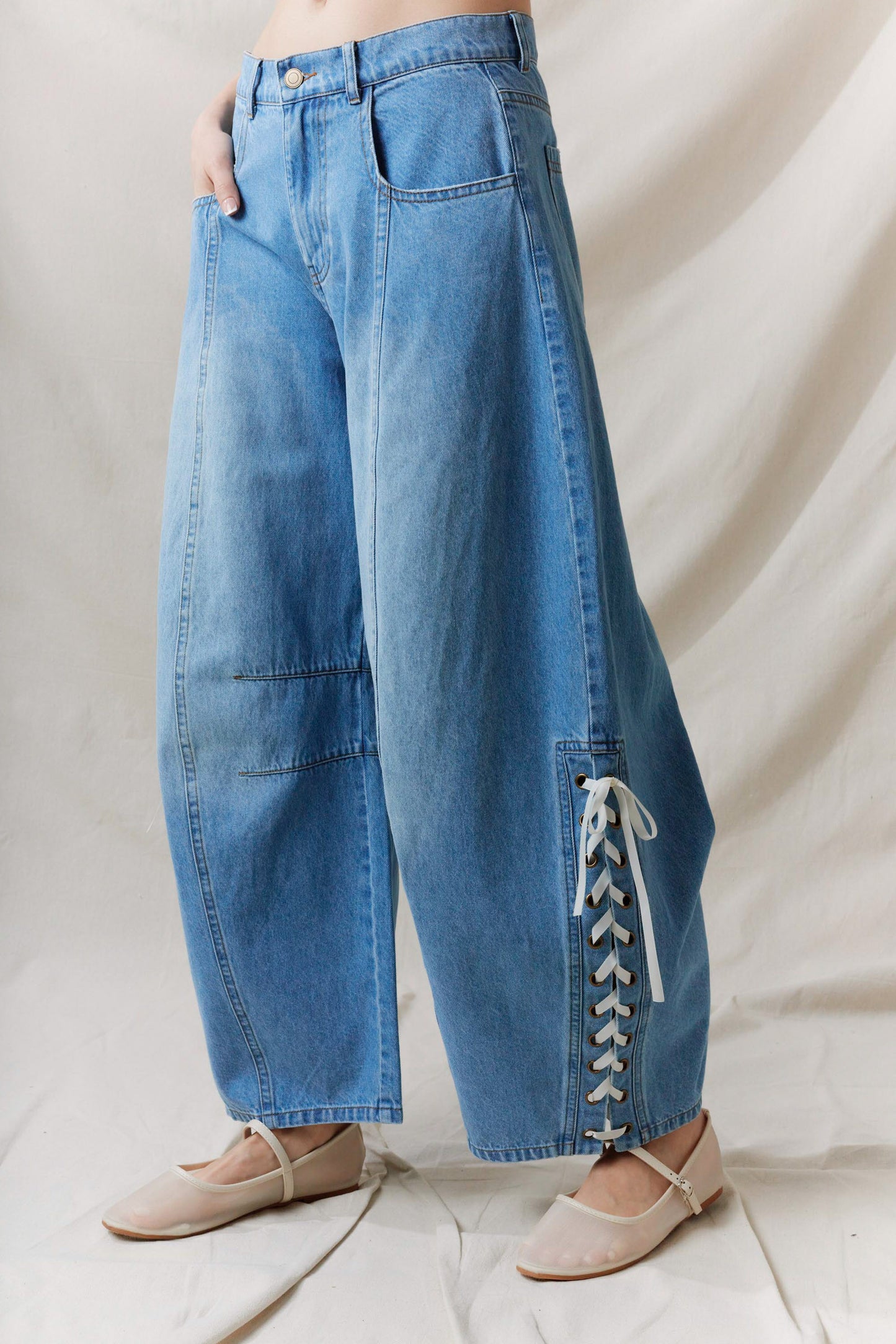 Lacey Barrel Jeans