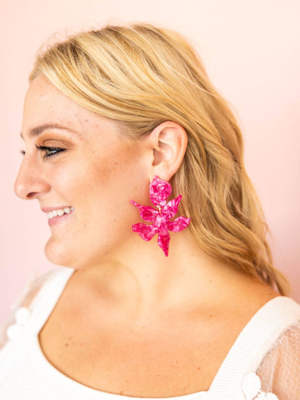 Flora - Pearlized Pink Earrings