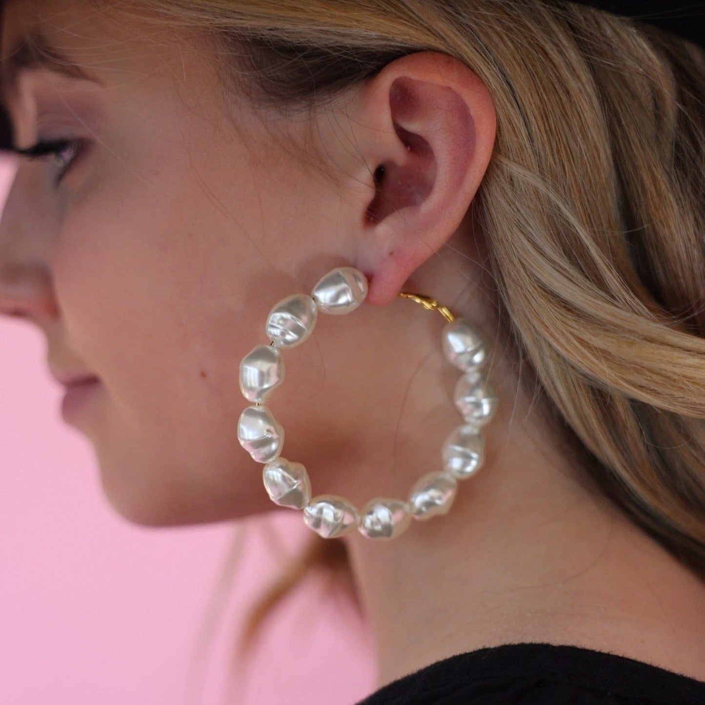 Macy Pearl Hoops