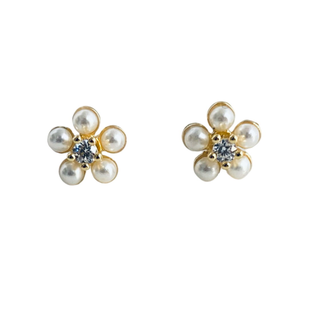 Pearl Flower Stud Earrings